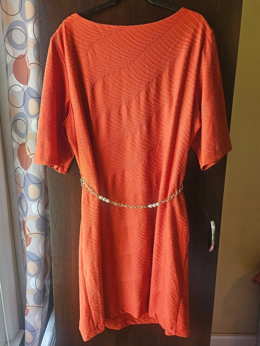 Dressbarn Orange Textured Dress with Chain Belt Size 20 - Picture 4 of 6